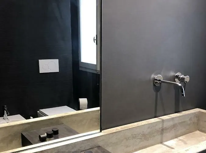 Binariouno 4* بولونيا